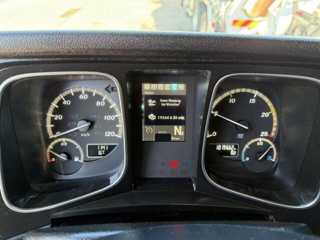 Mercedes-Benz Actros 1845 LS SZM 4x2 Kipphydraulik Retarder - شاحنة جرار: صور 2 Mercedes-Benz Actros 1845 LS SZM 4x2 Kipphydraulik Retarder - شاحنة جرار: صور 2