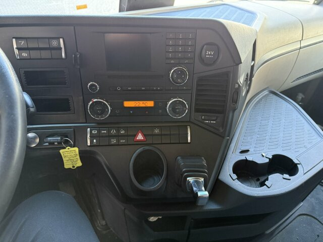 Mercedes-Benz Actros 1845 SZM 4x2 Retarder Kipph. - شاحنة جرار: صور 3 Mercedes-Benz Actros 1845 SZM 4x2 Retarder Kipph. - شاحنة جرار: صور 3