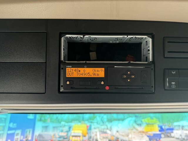 Mercedes-Benz Actros 1845 SZM 4x2 Retarder Kipphydraulik - شاحنة جرار: صور 5 Mercedes-Benz Actros 1845 SZM 4x2 Retarder Kipphydraulik - شاحنة جرار: صور 5