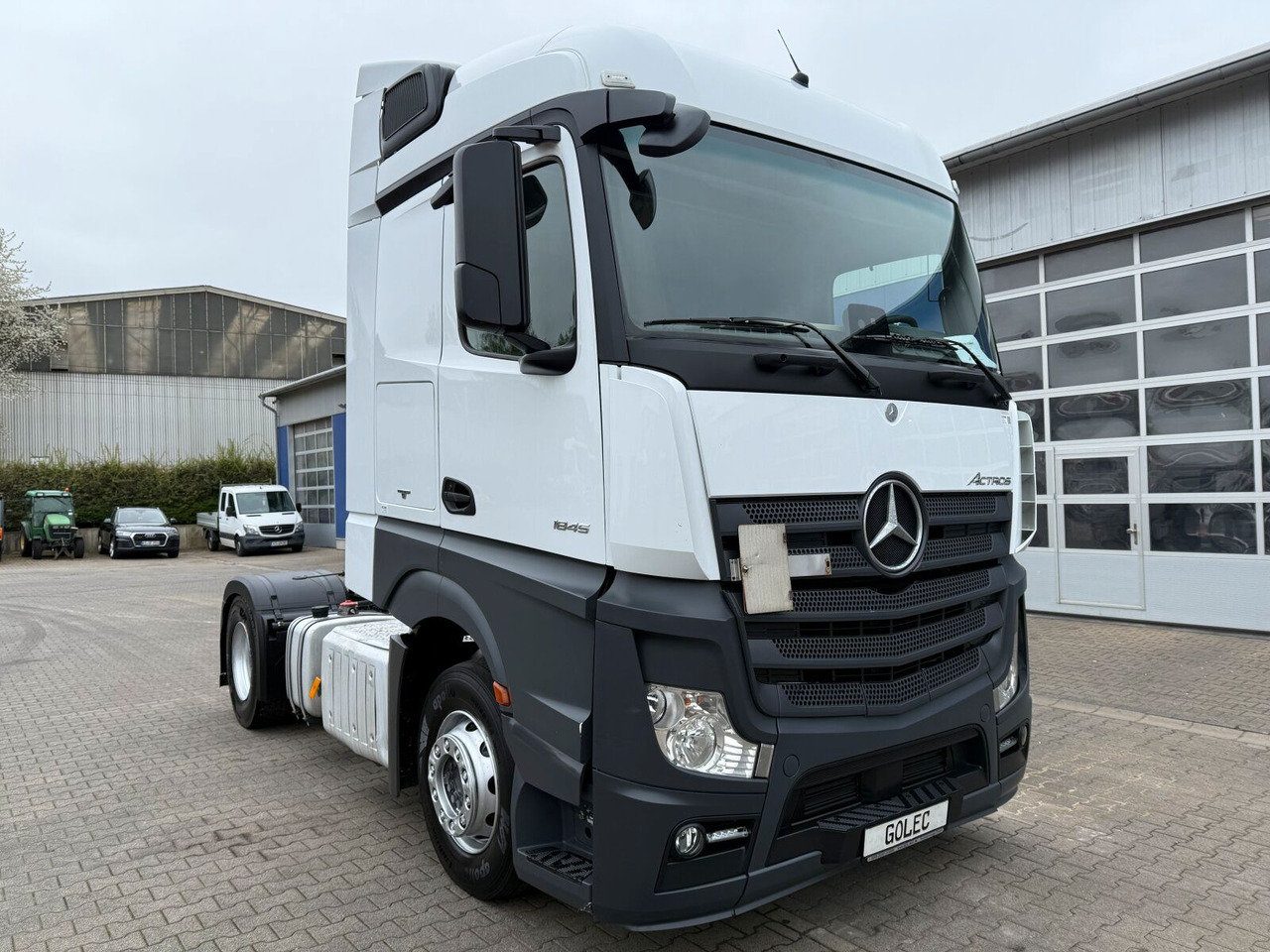 Mercedes-Benz Actros 1845 SZM 4x2 Retarder Kipphydraulik - شاحنة جرار: صور 1 Mercedes-Benz Actros 1845 SZM 4x2 Retarder Kipphydraulik - شاحنة جرار: صور 1
