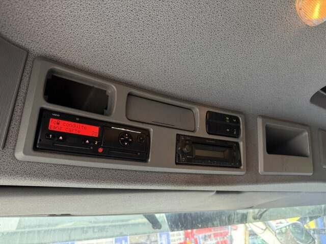 Mercedes-Benz Actros 1846 4x2 Euro 5 Retarder Kipphydraulik - شاحنة جرار: صور 4 Mercedes-Benz Actros 1846 4x2 Euro 5 Retarder Kipphydraulik - شاحنة جرار: صور 4