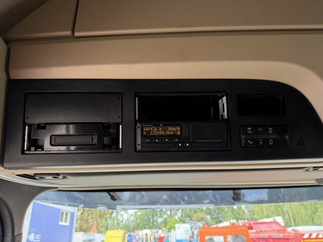 Mercedes-Benz Actros 1846 Euro 6 SZM Retarder - شاحنة جرار: صور 4 Mercedes-Benz Actros 1846 Euro 6 SZM Retarder - شاحنة جرار: صور 4