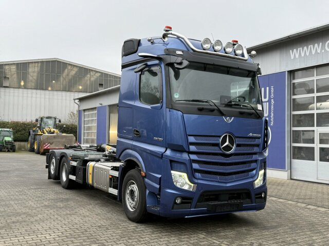 Mercedes-Benz Actros 2563 6x2 Euro 6 Abrollkipper Hyva 20-57-S - الشاسيه شاحنة: صور 1 Mercedes-Benz Actros 2563 6x2 Euro 6 Abrollkipper Hyva 20-57-S - الشاسيه شاحنة: صور 1