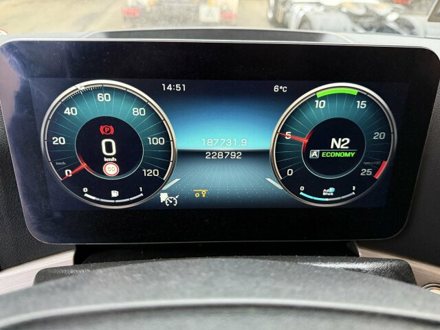 Mercedes-Benz Actros 2563 6x2 Euro 6 Abrollkipper Hyva 20-57-S - الشاسيه شاحنة: صور 2 Mercedes-Benz Actros 2563 6x2 Euro 6 Abrollkipper Hyva 20-57-S - الشاسيه شاحنة: صور 2