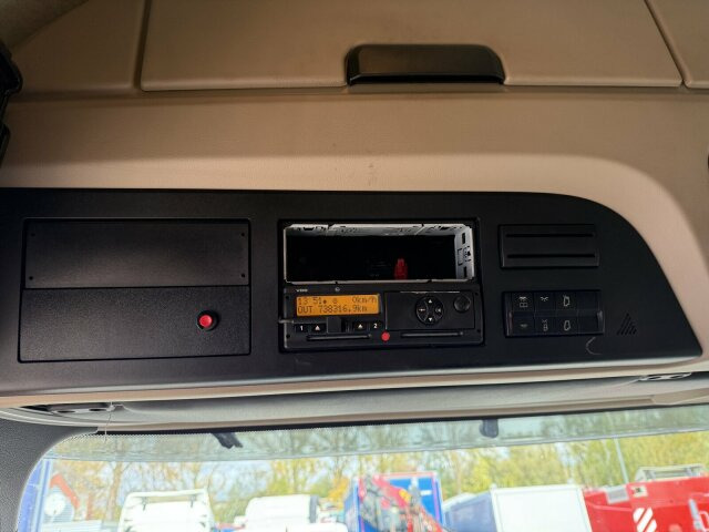 Mercedes-Benz Actros 4x2 Pritsche Plane Laderampe + Anhänger - شاحنة ستارة: صور 4 Mercedes-Benz Actros 4x2 Pritsche Plane Laderampe + Anhänger - شاحنة ستارة: صور 4