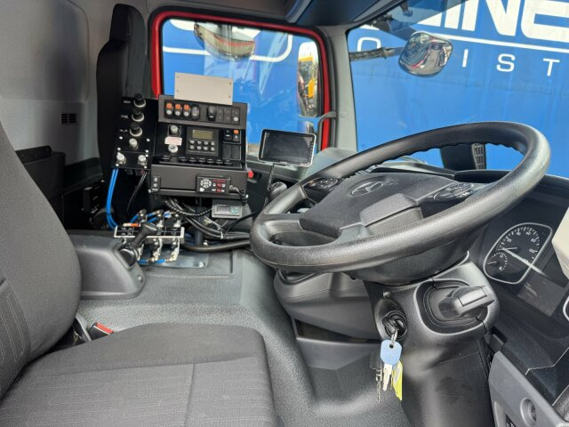 Mercedes-Benz Atego 1324 4x2 Kehrmaschine BROCK HD Anlage - سياره كنس شوارع: صور 2 Mercedes-Benz Atego 1324 4x2 Kehrmaschine BROCK HD Anlage - سياره كنس شوارع: صور 2