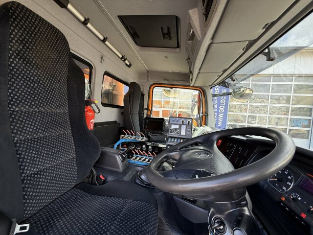 Mercedes-Benz Atego 1324 4x2 Kehrmaschine Viajet 6R/L - سياره كنس شوارع: صور 2 Mercedes-Benz Atego 1324 4x2 Kehrmaschine Viajet 6R/L - سياره كنس شوارع: صور 2