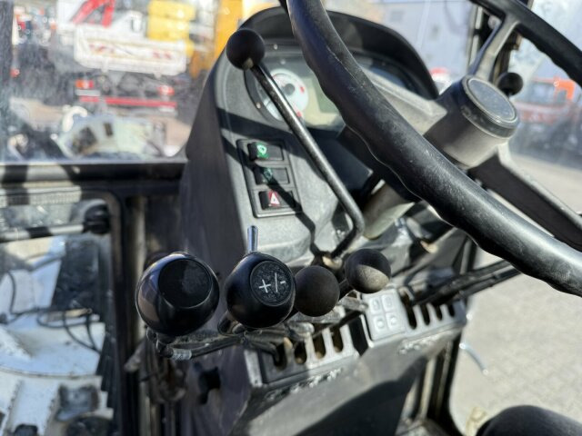 New Holland F106.6A alrrad 6x6 Grader 12 Ton - 10.700 Std - آلة تسوية الأرض: صور 3 New Holland F106.6A alrrad 6x6 Grader 12 Ton - 10.700 Std - آلة تسوية الأرض: صور 3