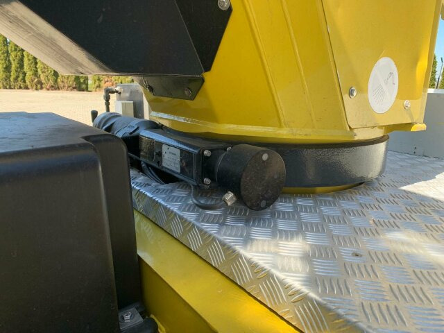 Nissan Cabstar 4x2 Ruthmann Steiger TB 270 - مصاعد الازدهار محمولة على شاحنة: صور 5 Nissan Cabstar 4x2 Ruthmann Steiger TB 270 - مصاعد الازدهار محمولة على شاحنة: صور 5