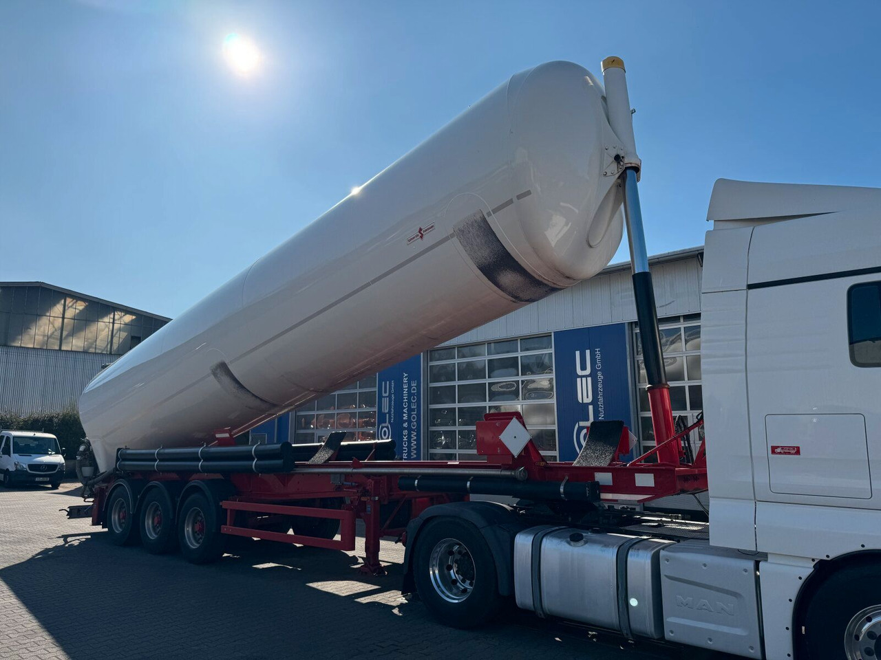 Spitzer SK 2760 CAL Kippsilo 60000 L für loser Schüttung - بلكر: صور 2 Spitzer SK 2760 CAL Kippsilo 60000 L für loser Schüttung - بلكر: صور 2