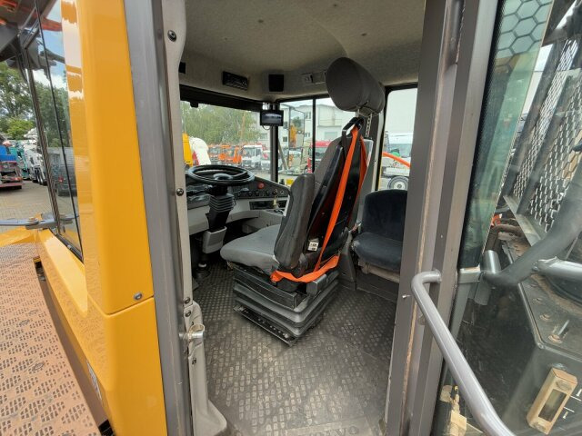 Volvo A25G Dumper 10.069 h Baujahr 2021 - شاحنة مفصلية: صور 5 Volvo A25G Dumper 10.069 h Baujahr 2021 - شاحنة مفصلية: صور 5