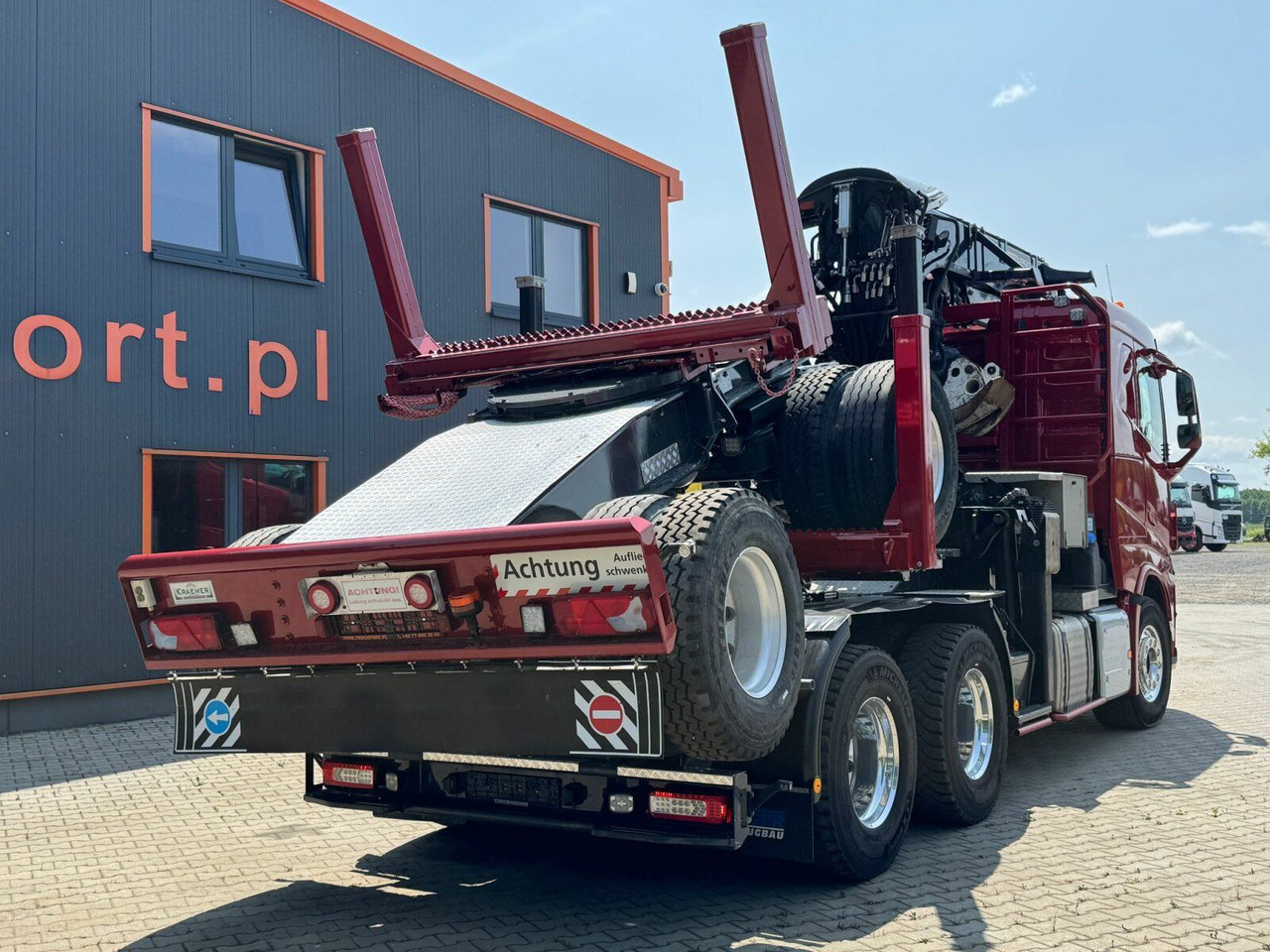 Volvo FH 550 6x4 Holztransporter Lang mit Kran Euro 6E - شاحنة قطع الأشجار, شاحنة كرين: صور 5 Volvo FH 550 6x4 Holztransporter Lang mit Kran Euro 6E - شاحنة قطع الأشجار, شاحنة كرين: صور 5
