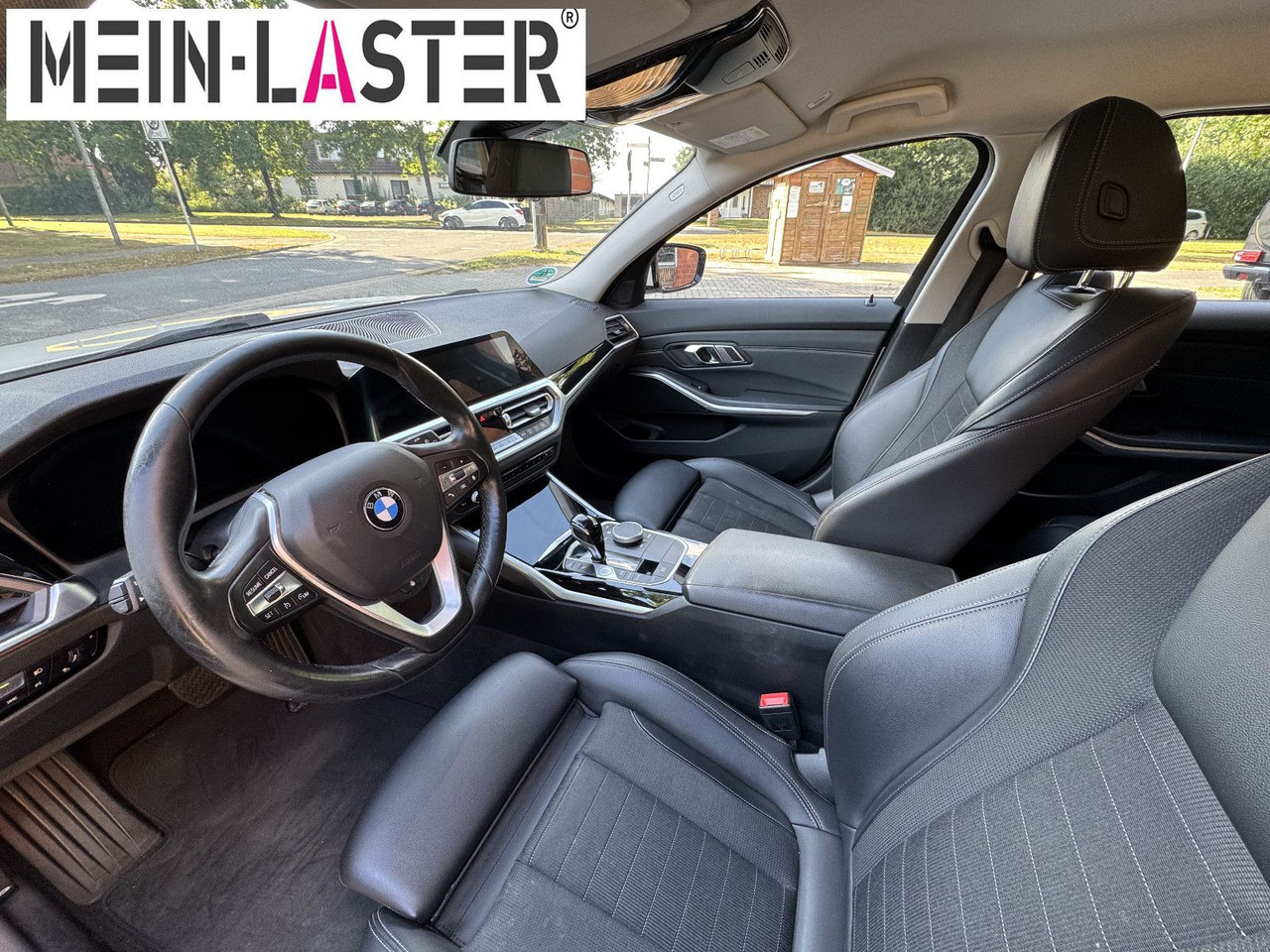 سيارة ستيشن BMW 320 d xDrive touring Sport Line shadow AHK: صور 9