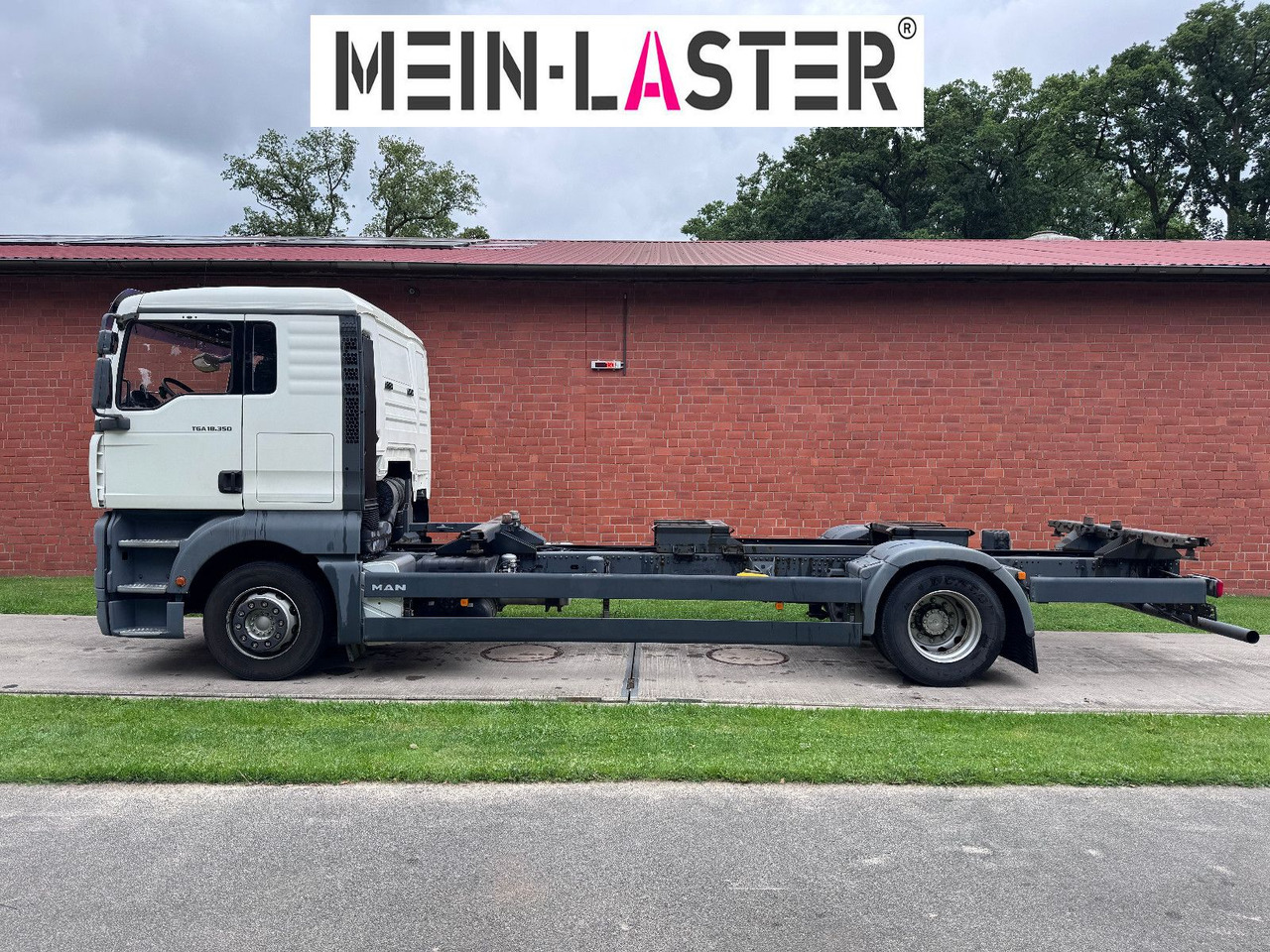 MAN TGA 18.350 BDF 5 Sitzer Klima 209.380 km - شاحنات الحاويات / جسم علوي قابل للتغيير شاحنة: صور 4 MAN TGA 18.350 BDF 5 Sitzer Klima 209.380 km - شاحنات الحاويات / جسم علوي قابل للتغيير شاحنة: صور 4