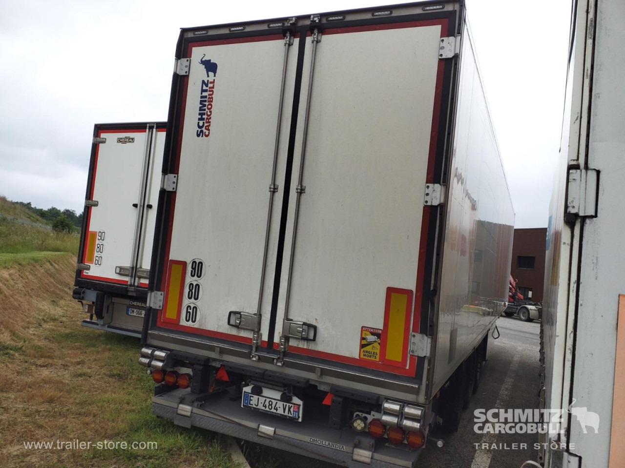 SCHMITZ Reefer Standard Taillift - متساوي نصف مقطورة: صور 5 SCHMITZ Reefer Standard Taillift - متساوي نصف مقطورة: صور 5