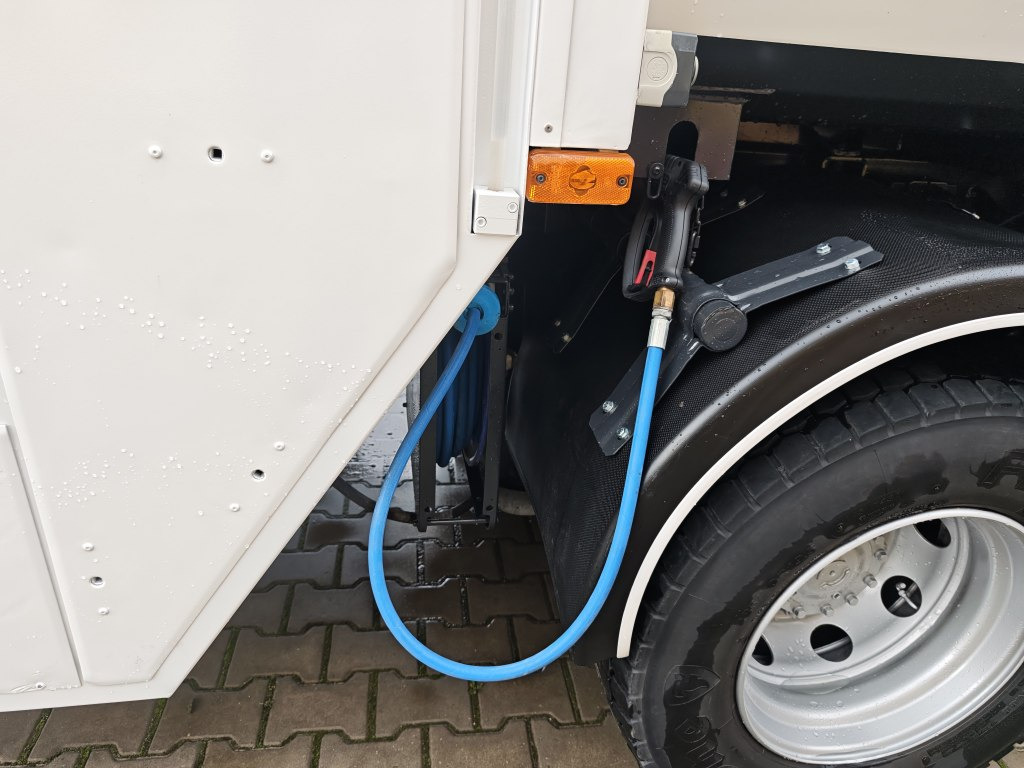 شاحنة القمامة Renault Midlum 270dxi Myjka Container washer TECME: صور 24 شاحنة القمامة Renault Midlum 270dxi Myjka Container washer TECME: صور 24