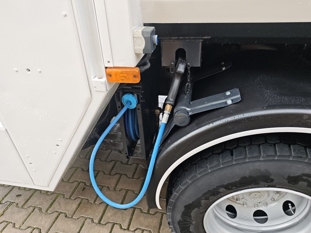 شاحنة القمامة Renault Midlum 270dxi Myjka Container washer TECME: صور 25 شاحنة القمامة Renault Midlum 270dxi Myjka Container washer TECME: صور 25