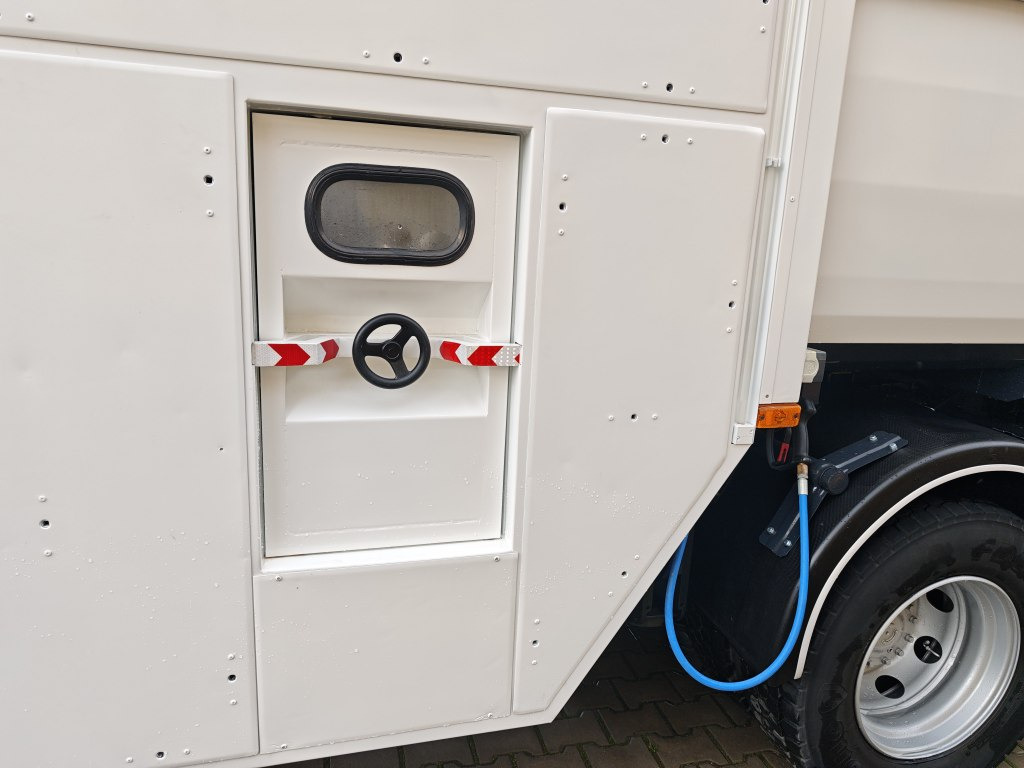 شاحنة القمامة Renault Midlum 270dxi Myjka Container washer TECME: صور 33 شاحنة القمامة Renault Midlum 270dxi Myjka Container washer TECME: صور 33