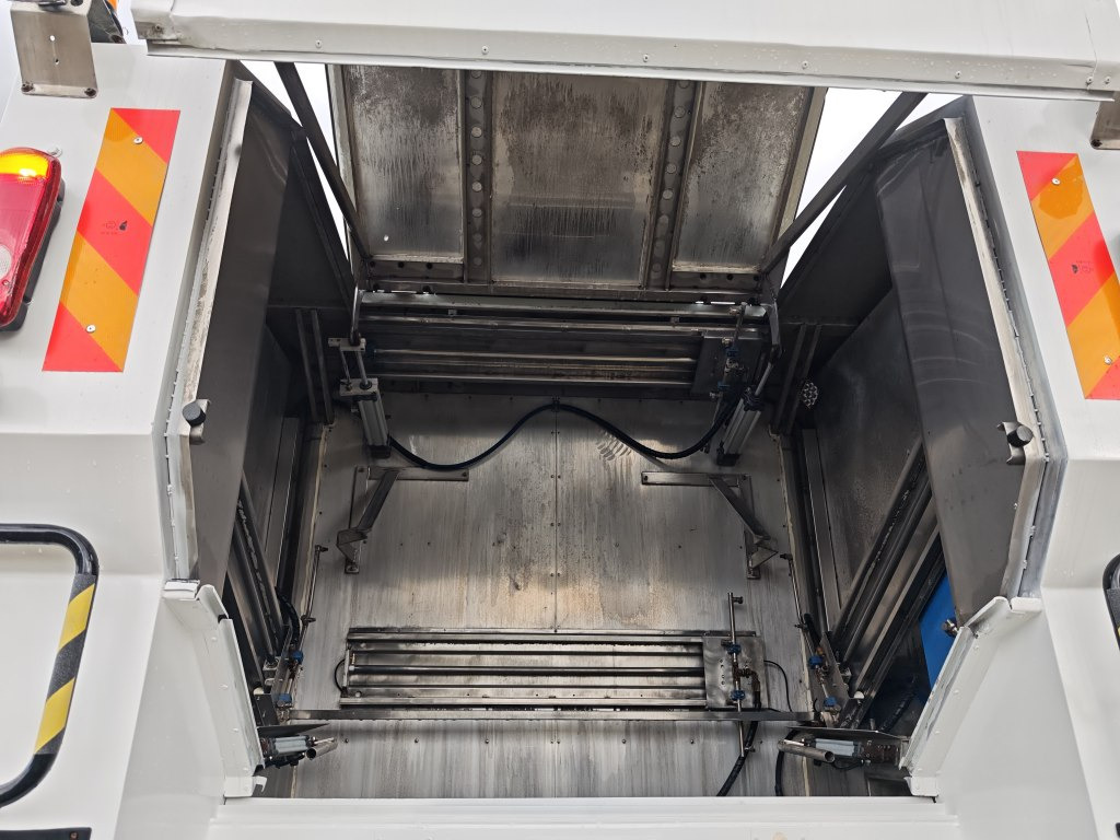 شاحنة القمامة Renault Midlum 270dxi Myjka Container washer TECME: صور 16 شاحنة القمامة Renault Midlum 270dxi Myjka Container washer TECME: صور 16