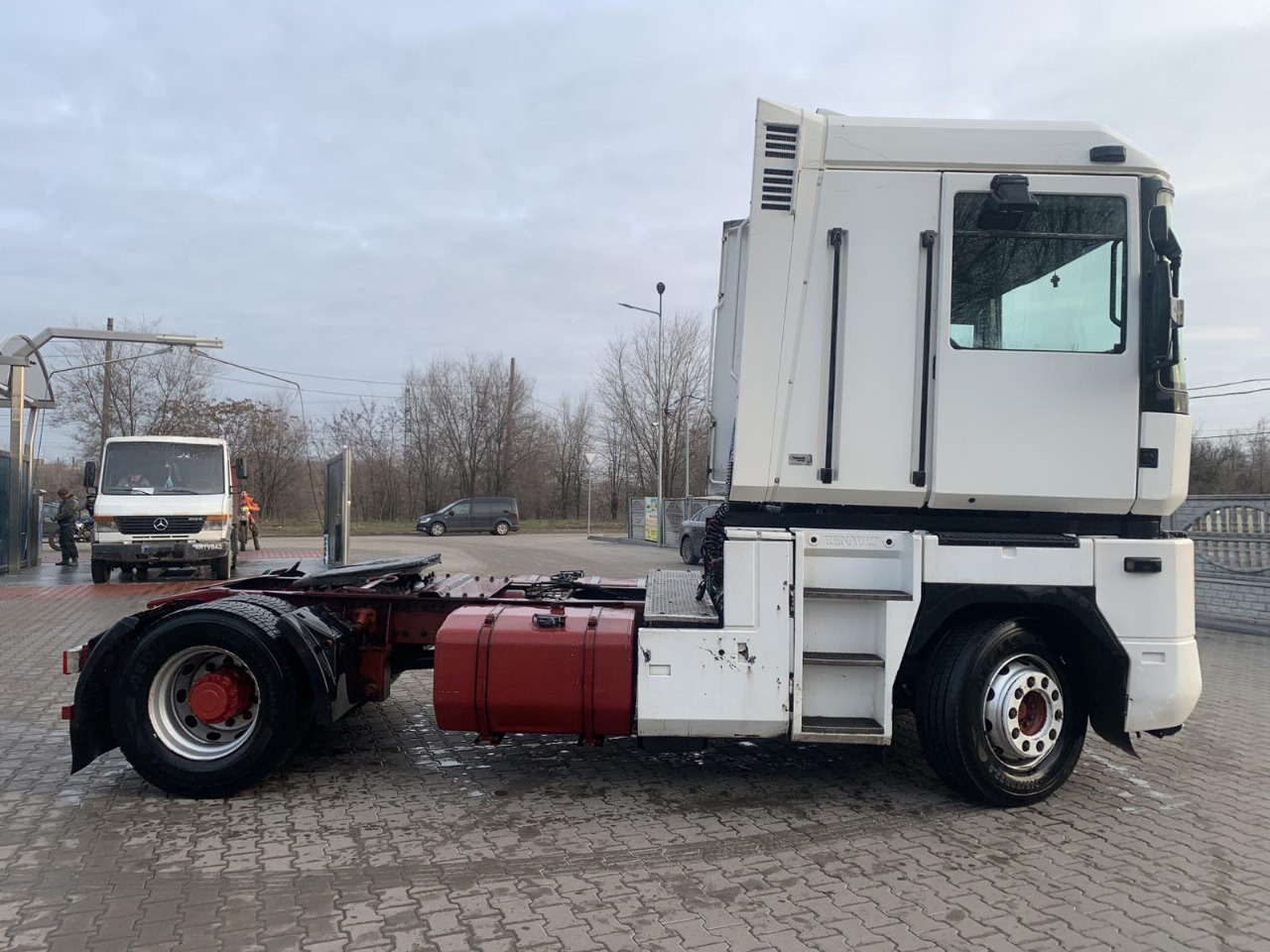 RENAULT Magnum 420 - شاحنة جرار: صور 2 RENAULT Magnum 420 - شاحنة جرار: صور 2