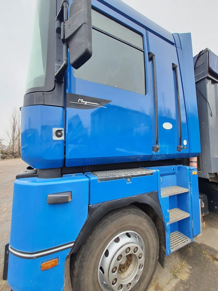 شاحنات مسطحة RENAULT Magnum 430 6x2 Grain truck: صور 6