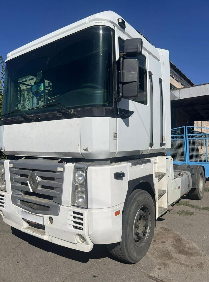 RENAULT Magnum 440 ID1576S - شاحنة جرار: صور 3 RENAULT Magnum 440 ID1576S - شاحنة جرار: صور 3