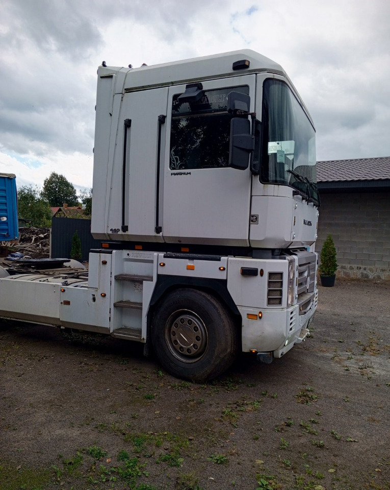 RENAULT Magnum 440 - شاحنة جرار: صور 1 RENAULT Magnum 440 - شاحنة جرار: صور 1