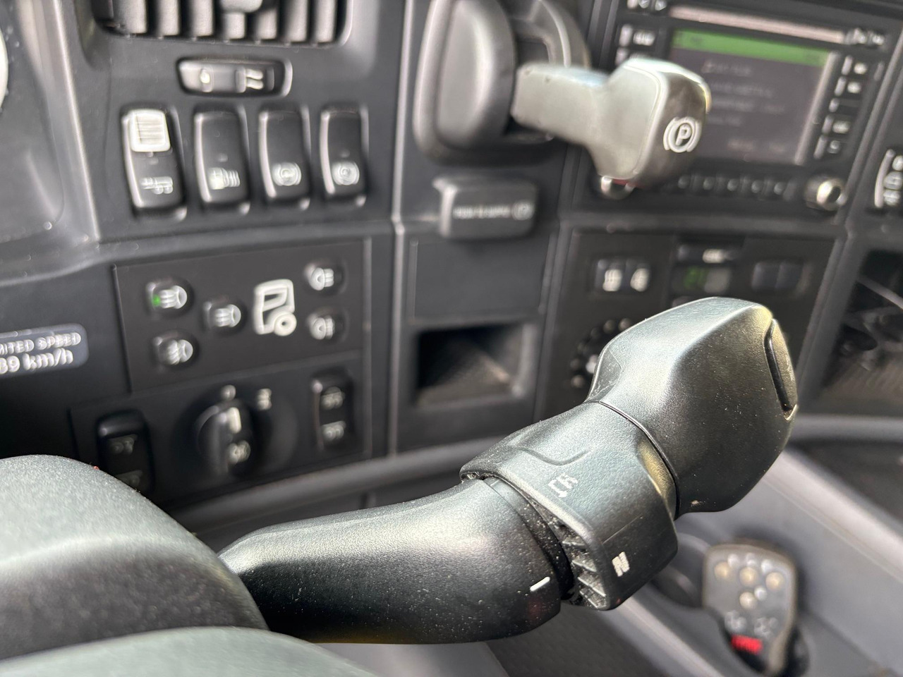 مبردة شاحنة SCANIA G490: صور 18 مبردة شاحنة SCANIA G490: صور 18