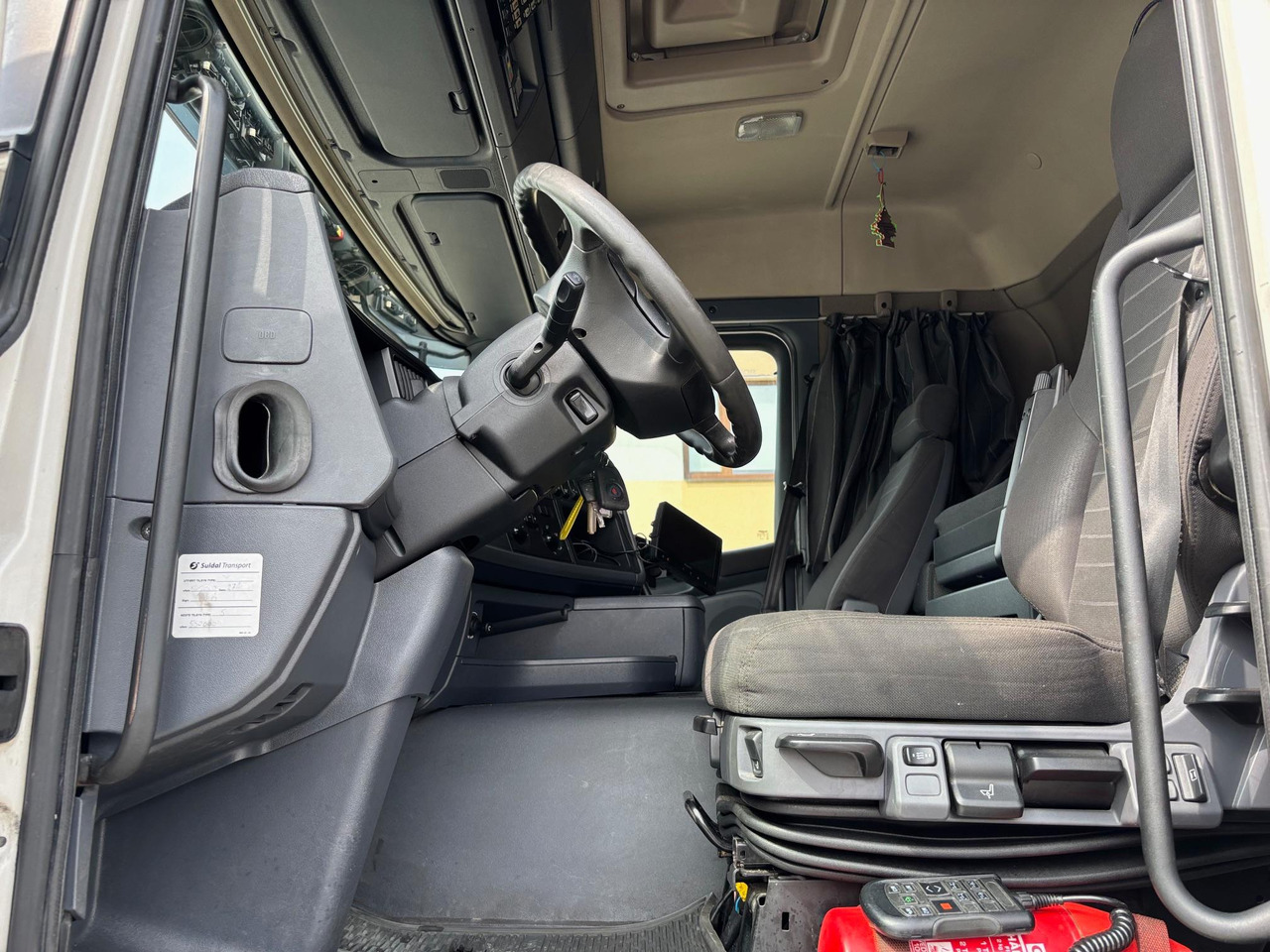 مبردة شاحنة SCANIA G490: صور 12 مبردة شاحنة SCANIA G490: صور 12