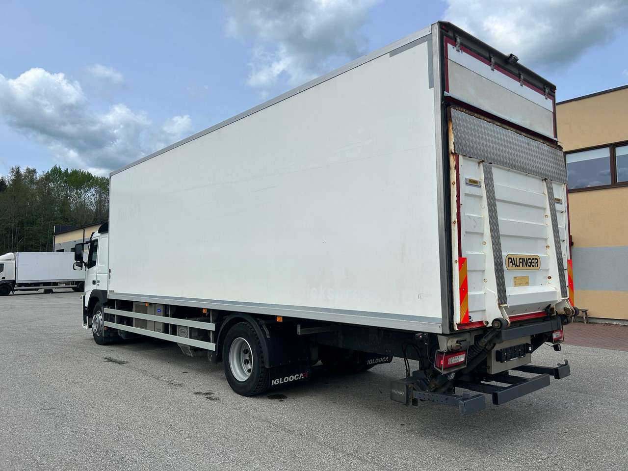 VOLVO FM330 - مبردة شاحنة: صور 5 VOLVO FM330 - مبردة شاحنة: صور 5