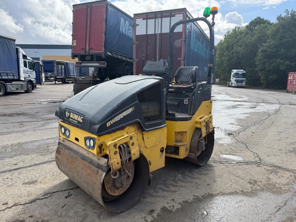 Bomag BW 120 AD-5 - مدحلة الأسفلت: صور 5 Bomag BW 120 AD-5 - مدحلة الأسفلت: صور 5