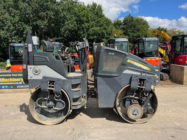 Bomag BW 135 AD-5 - مدحلة الأسفلت: صور 1 Bomag BW 135 AD-5 - مدحلة الأسفلت: صور 1