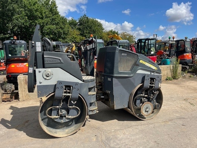 Bomag BW 135 AD-5 - مدحلة الأسفلت: صور 2 Bomag BW 135 AD-5 - مدحلة الأسفلت: صور 2