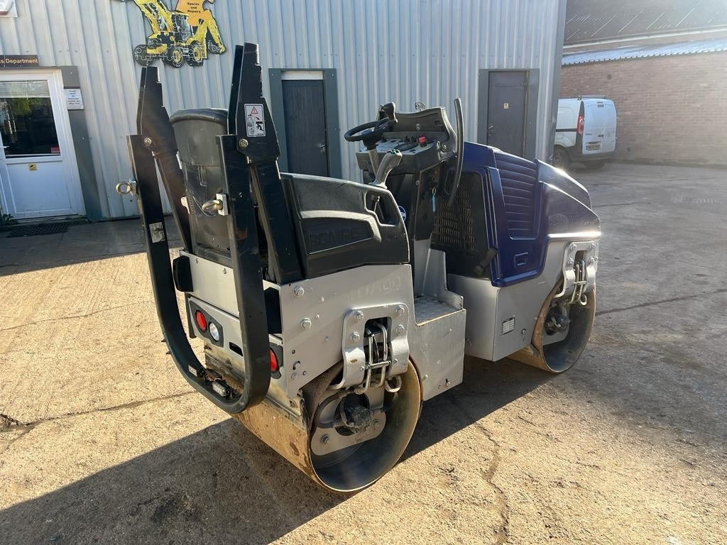 Bomag BW 80 AD-5 - مدحلة الأسفلت: صور 3 Bomag BW 80 AD-5 - مدحلة الأسفلت: صور 3
