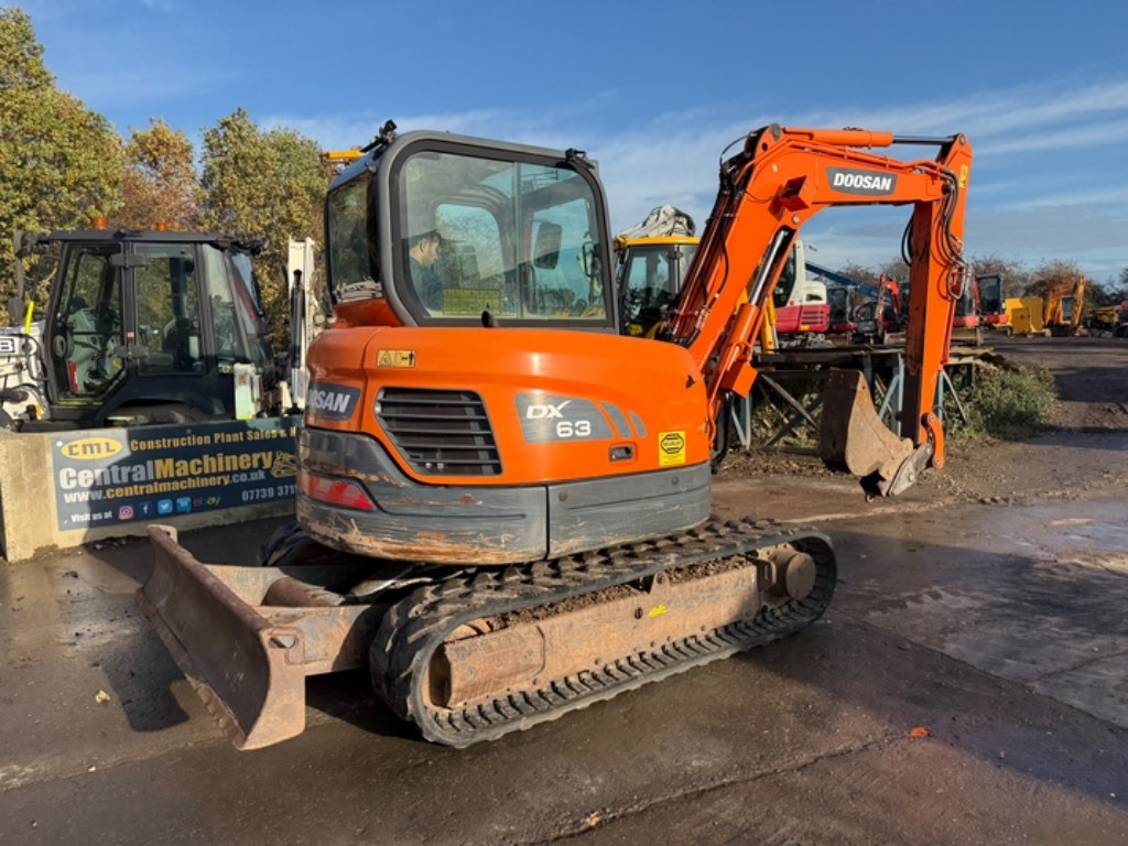 Doosan DX 63-3 - حفارة مصغرة: صور 3 Doosan DX 63-3 - حفارة مصغرة: صور 3