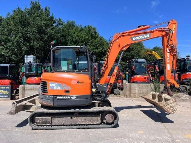 Doosan DX 63-3 - حفارة مصغرة: صور 1 Doosan DX 63-3 - حفارة مصغرة: صور 1