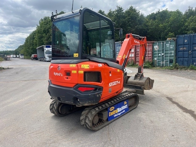 Kubota KX 027 - حفارة مصغرة: صور 3 Kubota KX 027 - حفارة مصغرة: صور 3