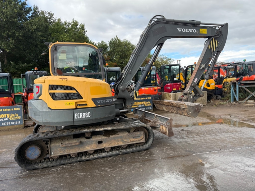 Volvo ECR 88 D - حفارة مصغرة: صور 1 Volvo ECR 88 D - حفارة مصغرة: صور 1