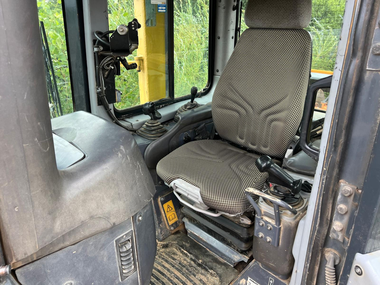 KOMATSU D 61 PX-15 Ripper 3Mtr.+Klima Deutsche Maschine! - بلدوزر: صور 4 KOMATSU D 61 PX-15 Ripper 3Mtr.+Klima Deutsche Maschine! - بلدوزر: صور 4