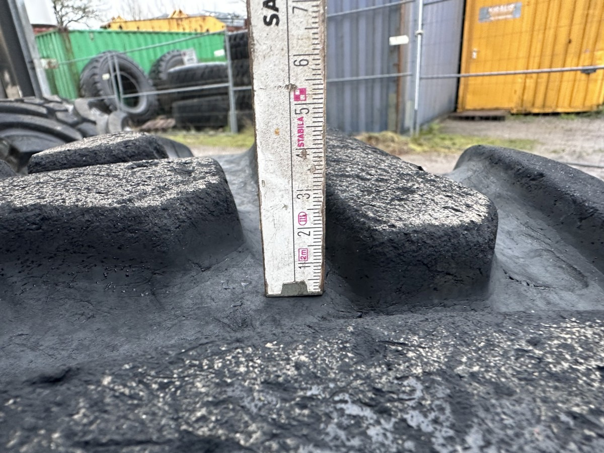 الإطارات - حفارة على عجلات MITAS 445 / 65 R 22.5 Kompletträder - Complet tires: صور 15 الإطارات - حفارة على عجلات MITAS 445 / 65 R 22.5 Kompletträder - Complet tires: صور 15