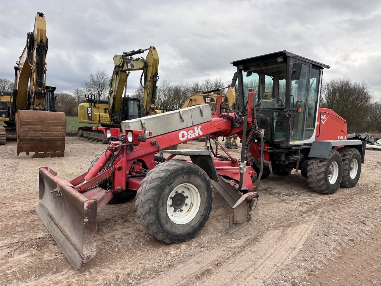 O&K F 106.5 - 6x6 Laser Topcon- Klima Cummins 6 Zyl. - آلة تسوية الأرض: صور 3 O&K F 106.5 - 6x6 Laser Topcon- Klima Cummins 6 Zyl. - آلة تسوية الأرض: صور 3