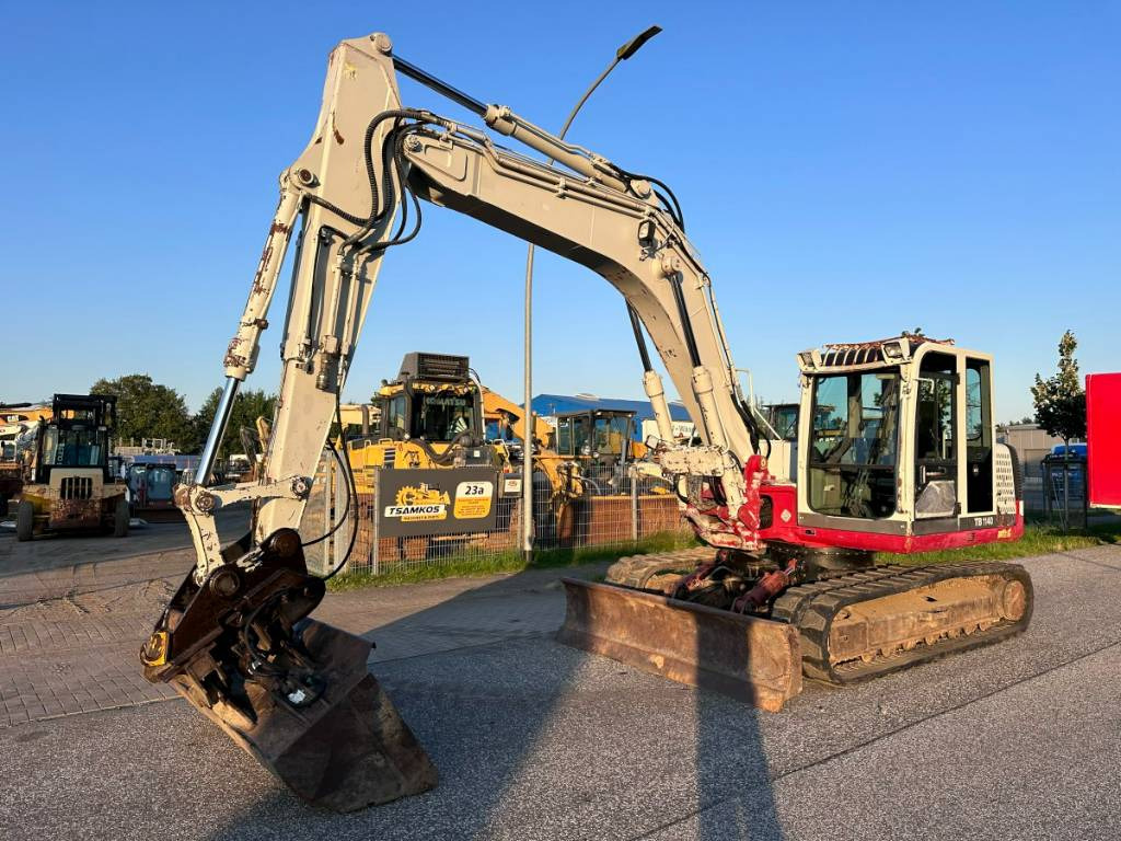 Takeuchi TB 1140 + ISUZU Motor Klima 14.3 Tonnen ! - حفارات زحافة: صور 3 Takeuchi TB 1140 + ISUZU Motor Klima 14.3 Tonnen ! - حفارات زحافة: صور 3