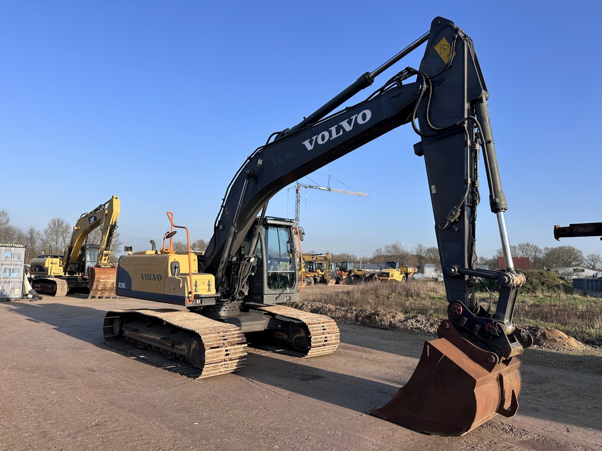 VOLVO EC 210 CL Deutsche Maschine! Top !!! - حفارة: صور 4 VOLVO EC 210 CL Deutsche Maschine! Top !!! - حفارة: صور 4