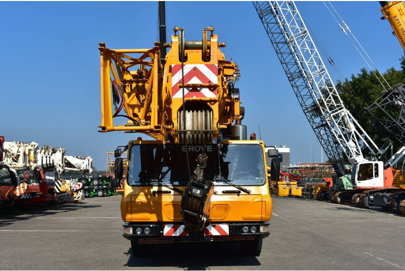 Grove GMK 5130-1 - رافعة لجميع التضاريس: صور 3 Grove GMK 5130-1 - رافعة لجميع التضاريس: صور 3