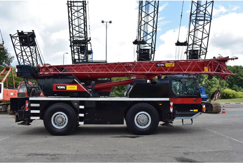 Liebherr LTM 1030-2 - رافعة لجميع التضاريس: صور 5 Liebherr LTM 1030-2 - رافعة لجميع التضاريس: صور 5