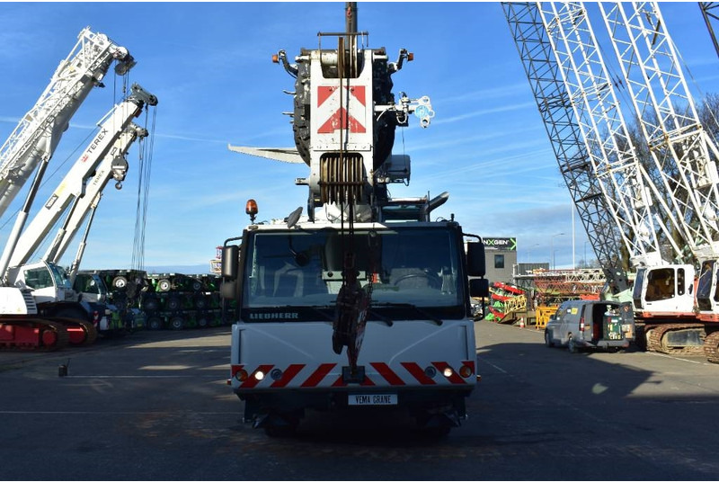 Liebherr LTM 1050-3.1 - رافعة لجميع التضاريس: صور 3 Liebherr LTM 1050-3.1 - رافعة لجميع التضاريس: صور 3