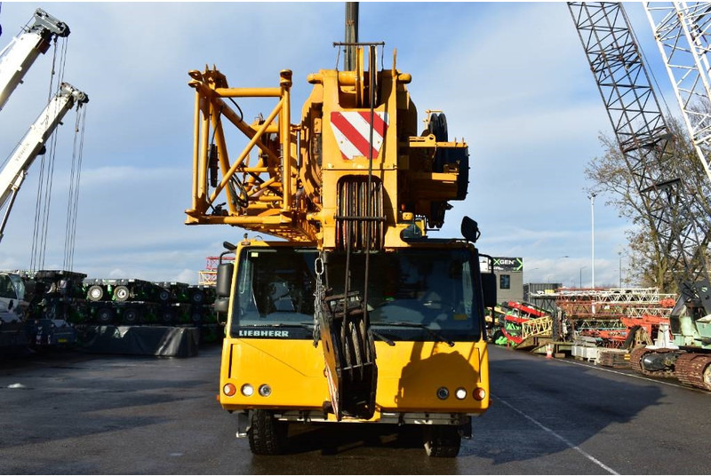 Liebherr LTM 1100-5.1 - رافعة لجميع التضاريس: صور 3 Liebherr LTM 1100-5.1 - رافعة لجميع التضاريس: صور 3