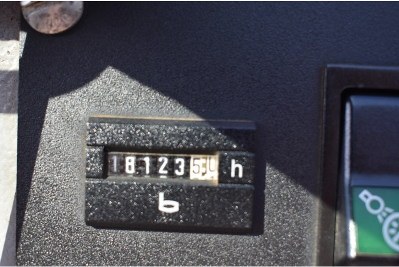 رافعة مجنزرة Liebherr LTR 1100: صور 11