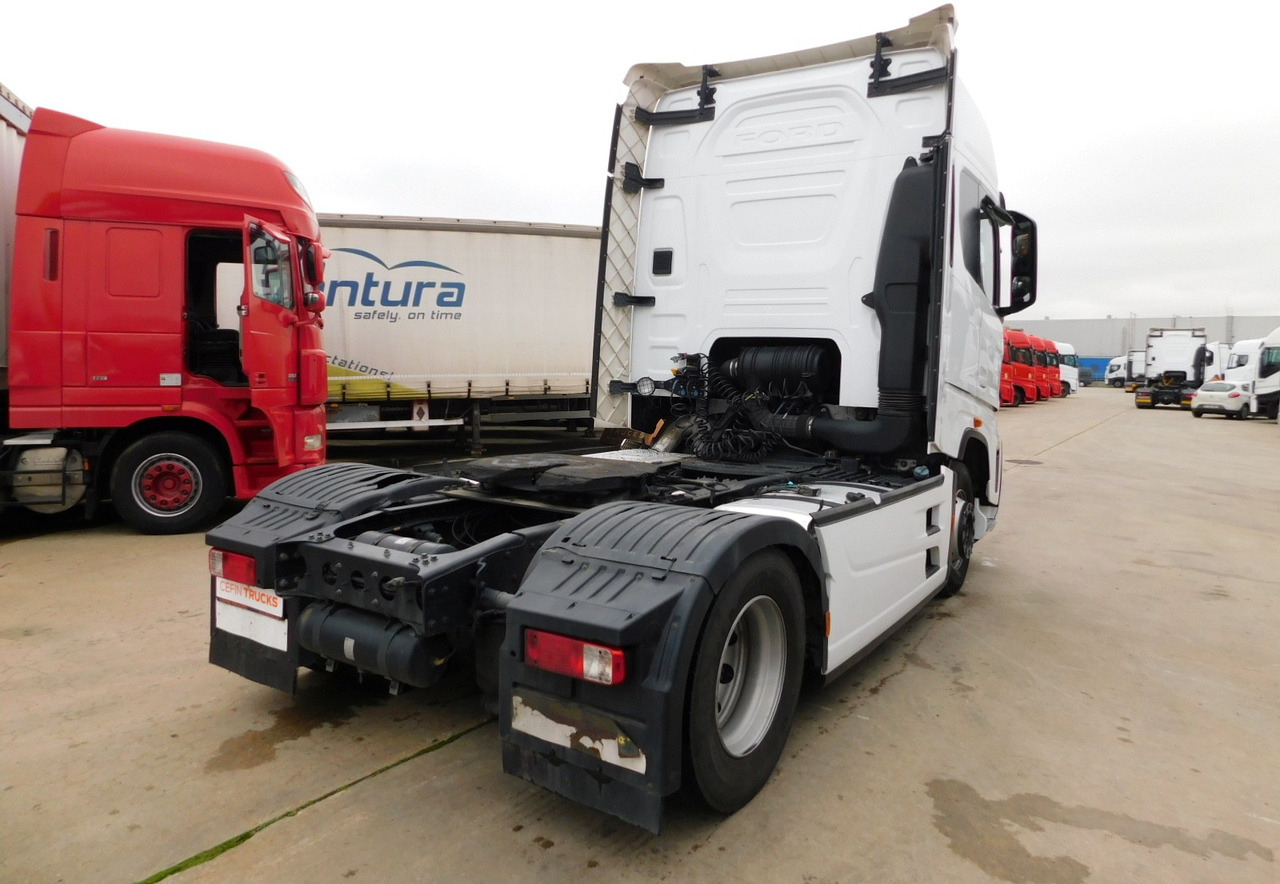 Ford F max 4x2 scab e6 12s2620 - شاحنة جرار: صور 3 Ford F max 4x2 scab e6 12s2620 - شاحنة جرار: صور 3