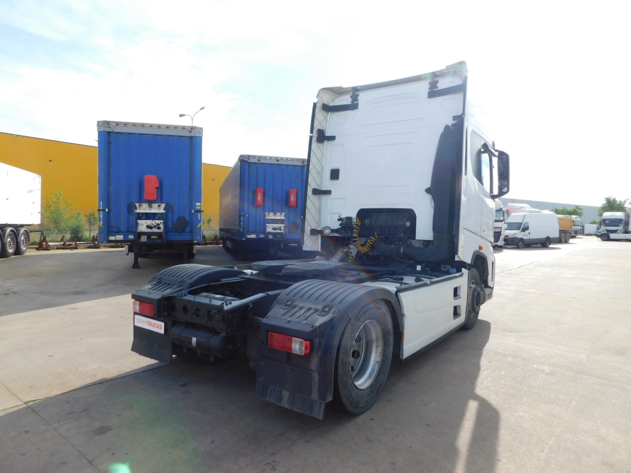 Ford F max 4x2 scab e6 12s2620 - شاحنة جرار: صور 3 Ford F max 4x2 scab e6 12s2620 - شاحنة جرار: صور 3